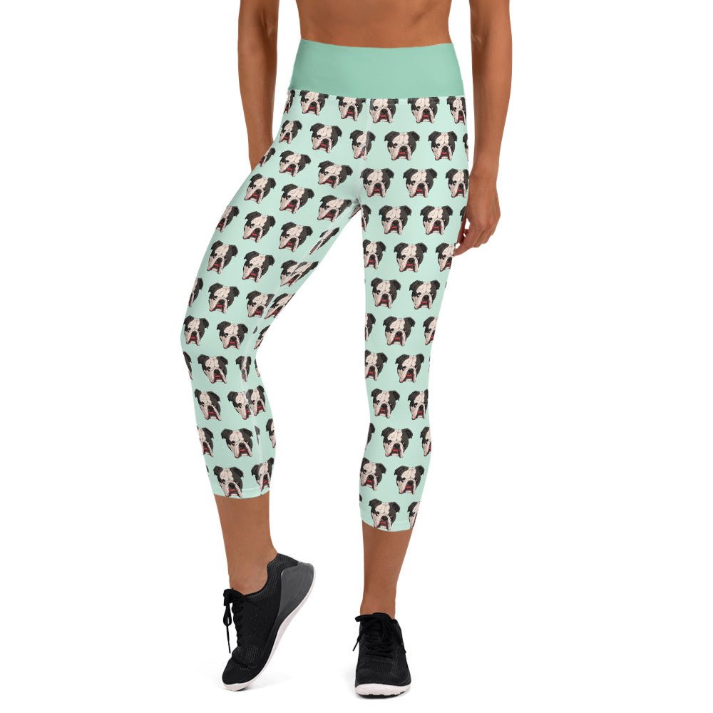 Derpy English Bulldog Yoga Capri Leggings | Black &amp; White Colored